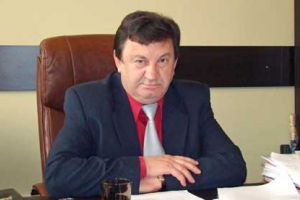 Un renumit profesor universitar vorbeşte deschis despre şarlatania universitară