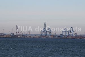 Constanta South Container Terminal va reabilita un drum rutier din Portul Constanta. Despre ce este vorba