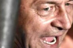 Băsescu lansează un ATAC NIMICTOR la adresa CCR. De ce Iohannis NU ar trebui să semneze decretul de revocare a lui Kovesi