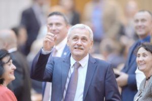 Actualitatea politichiei româneşti: Sabia lui Damocles deasupra PSD