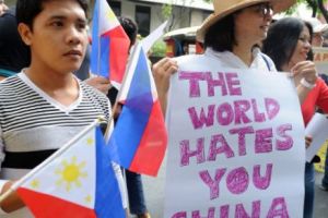 Tensiune maximă în Marea Chinei de Sud. Preşedintele filipinez Duterte ameninţa China cu războiul