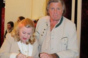 Anna Szeles face NOI DEZVĂLUIRI legate de MARIAJUL cu FLORIN PIERSIC. Actorul are MULTE SECRETE