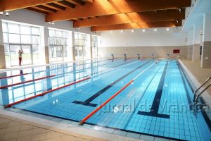 De 1 iunie se deschide bazinul de înot