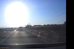 Imagini socante. Un teribil accident rutier surprins de camera de la bordul unei masini. Doua autoturisme s-au facut praf (video)