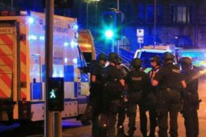 ATENTAT cu un BMW albastru la MANCHESTER