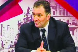 Tovarăşul Bulgariu dă cu nucii în perete