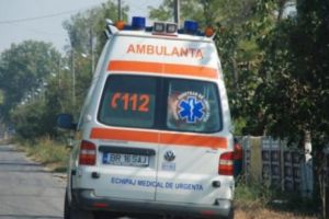 Povestea TERIFIANTĂ a unei mame din Cluj, ABANDONATĂ în ambulanţă. Echipajul fuma şi bea cafea: „Am fugit la spital să o ajut”