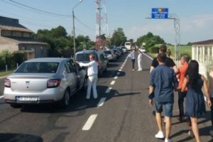 Aglomeraţie la ieşirea din ţară, spre Bulgaria, pe la Vama Veche