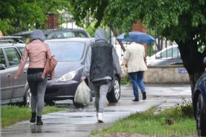 Noi furtuni în Bihor: Cod galben în mai multe localităţi