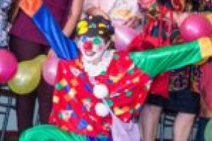 De ziua lor, au uitat de suferinţă! Social-democratele au adus clowni, cadouri şi distracţie la Pediatrie!