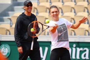 Simona Halep joaca la Roland Garros cu Andrea Petkovic, pe care o conduce cu 7-1 la duelurile directe 