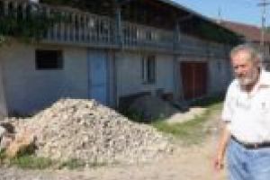 Zgura pesedistă de la Caraşova, teren de dispută la concurenţă cu zgura roşie de la Roland Garros! [FOTO/VIDEO]