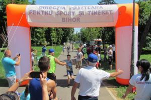 Peste 200 de copii au luat startul la crosul Cupa 1 Iunie şi Olimpic Day (FOTO)