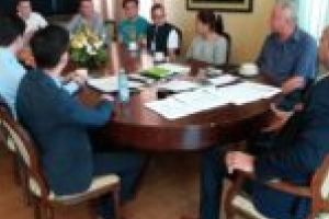 Primarul Felix Borcean, profesor şi la primărie!