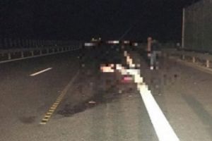 INCIDENT HORROR pe autostrada A1. Un bărbat s-a SINUCIS aruncându-se în faţa maşinilor. Ce scria pe BILETUL DE ADIO
