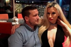 A fost bătută cu sălbăticie timp de 21 de ore. Cum a scăpat acest fotomodel de furia prietenului, cu ajutorul unui selfie