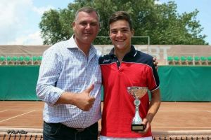 A atins obiectivul bunicului sau: Jucatorul de tenis Ștefan Palosi, din Constanta, participa la Roland Garros