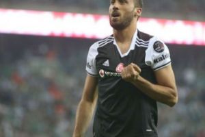 SCANDAL URIAȘ la meciul Turcia - Tunisia. Un elev al lui Mircea Lucescu a ieşit de pe teren