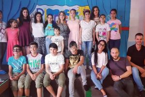 15 copii din sistemul de protecţie au sărbătorit 1 iunie cu sprijinul tinerilor de la Rotaract Târgovişte