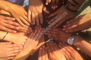 ALDE Dâmboviţa a oferit, unor copii instituţionalizaţi, o excursie la Palatul Parlamentului şi la grădina zoologică din Bucureşti