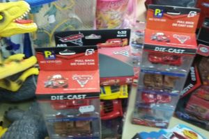 Atentie de unde cumparati jucarii pentru copii. Ce au gasit comisarii CJPC Constanta intr-un magazin din Constanta