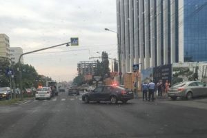 Barbat la spital dupa ce un sofer nu a acordat prioritate, in fata sediului IPJ Timis, la Timisoara