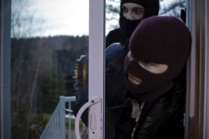 Atentie, ploiesteni! Care e noua metodă folosită de hoţii care sparg locuinţe