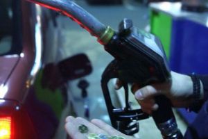 Scene HALUCINANTE la o BENZINĂRIE din Giurgiu. FOCURI de ARMĂ în TOIUL NOPȚII