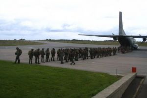 A făcut infarct înainte de a se urca la manşa avionului