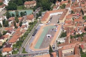 Haosul din centrul oraşului de poveste