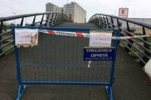 Pericol de prabusire: Podul de la Kaufland are probleme