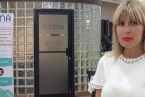 Drapelul României va fi arborat în cinstea Elenei Udrea