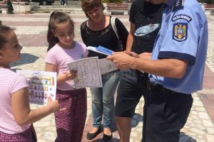 „Copilărie în Siguranţă”, acţiuni preventive ale poliţiştilor, la Suceava şi Fălticeni