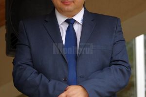 Ministrul Educaţiei, Valentin Popa, participă astăzi, la Suceava, la Congresul Asociaţiei ...