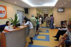 Detaliile pe care orice bolnav diagnosticat cu cancer trebuie să le ştie! Unde pot merge la tratament şi ce le decontează CNAS