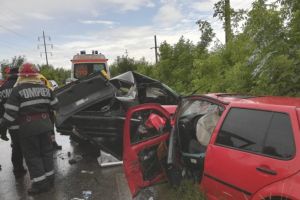 Tragedie in Prahova, la Magurele! Trei persoane au murit intr-un accident pe drumul spre Baltesti