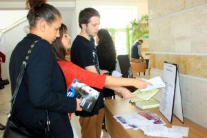 Editura „Hargita Nepe” din Miercurea-Ciuc, oferă job cu jumătate de normă