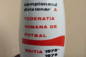 Exponatul lunii – Cupa României, în vitrina muzeului