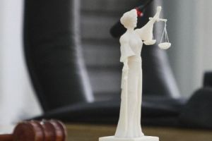 Dosar penal pentru utilizarea de numere false de înmatriculare