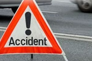 S-a răsturnat cu maşina lângă Suseni