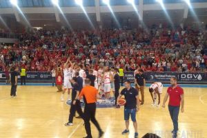 Victorie! Baschetbaliştii de la CSM CSU Oradea au câştigat primul meci al finalei cu Steaua (FOTO)