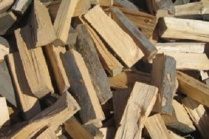 Material lemnos confiscat în Gurghiu