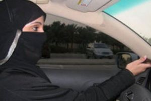 Decizie istorică în singura ţară din lume unde femeile nu au voie să aibă permis de conducere