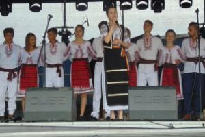 Folclor românesc, prezentat  de copii şi tineri, la Zilele Ozunului 2018