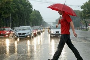 PROGNOZA METEO PE DOUĂ SĂPTĂMÂNI: Vremea caldă cu peste 30 grade în termometre va fi răcorită de furtuni