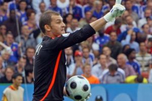 Cuvinte de LAUDĂ la adresa lui Bogdan Lobonţ: „Era un LIDER”. „Pisica” agaţă mănuşile în cui după meciul cu Finlanda