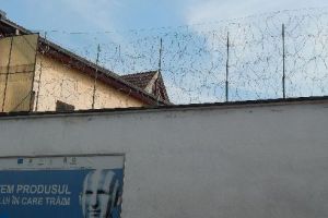 Condamnat pentru o infracţiune rutieră, trimis după gratii