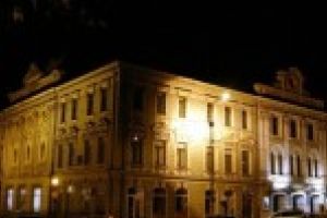 Va invitam la teatru!