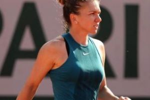 Simona Halep investeşte în viitorul tenisului românesc! A creat o şcoală de tenis şi finanţează elevii din banii săi