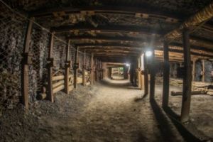 EXPLOZIE MORTALĂ într-o MINĂ! Cel puţin 20 de VICTIME. Sunt zeci de persoane BLOCATE